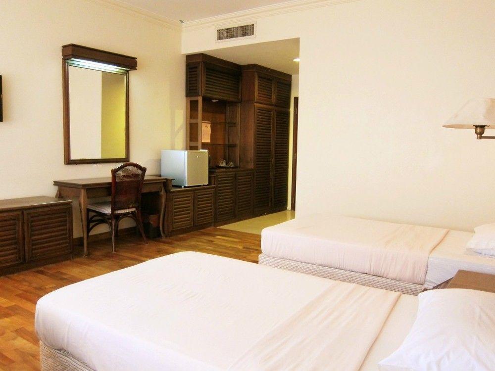 เกมัส กอล์ฟ รีสอร์ต Hotel Gemas ภายนอก รูปภาพ