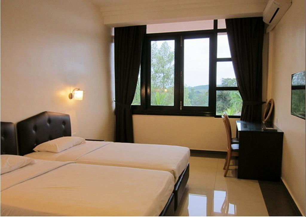 เกมัส กอล์ฟ รีสอร์ต Hotel Gemas ภายนอก รูปภาพ