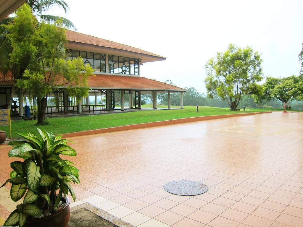 เกมัส กอล์ฟ รีสอร์ต Hotel Gemas ภายนอก รูปภาพ