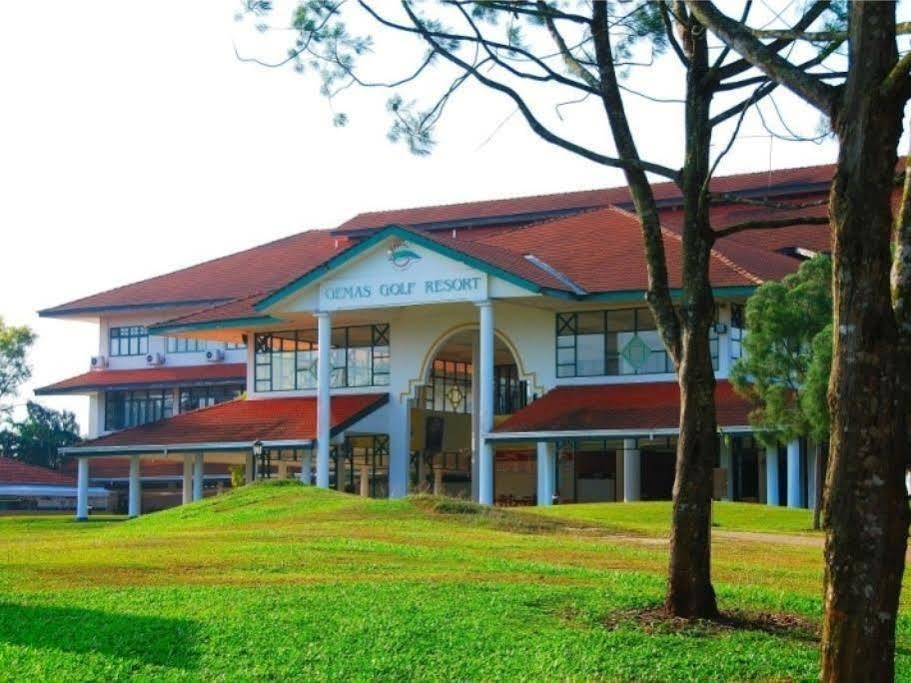 เกมัส กอล์ฟ รีสอร์ต Hotel Gemas ภายนอก รูปภาพ