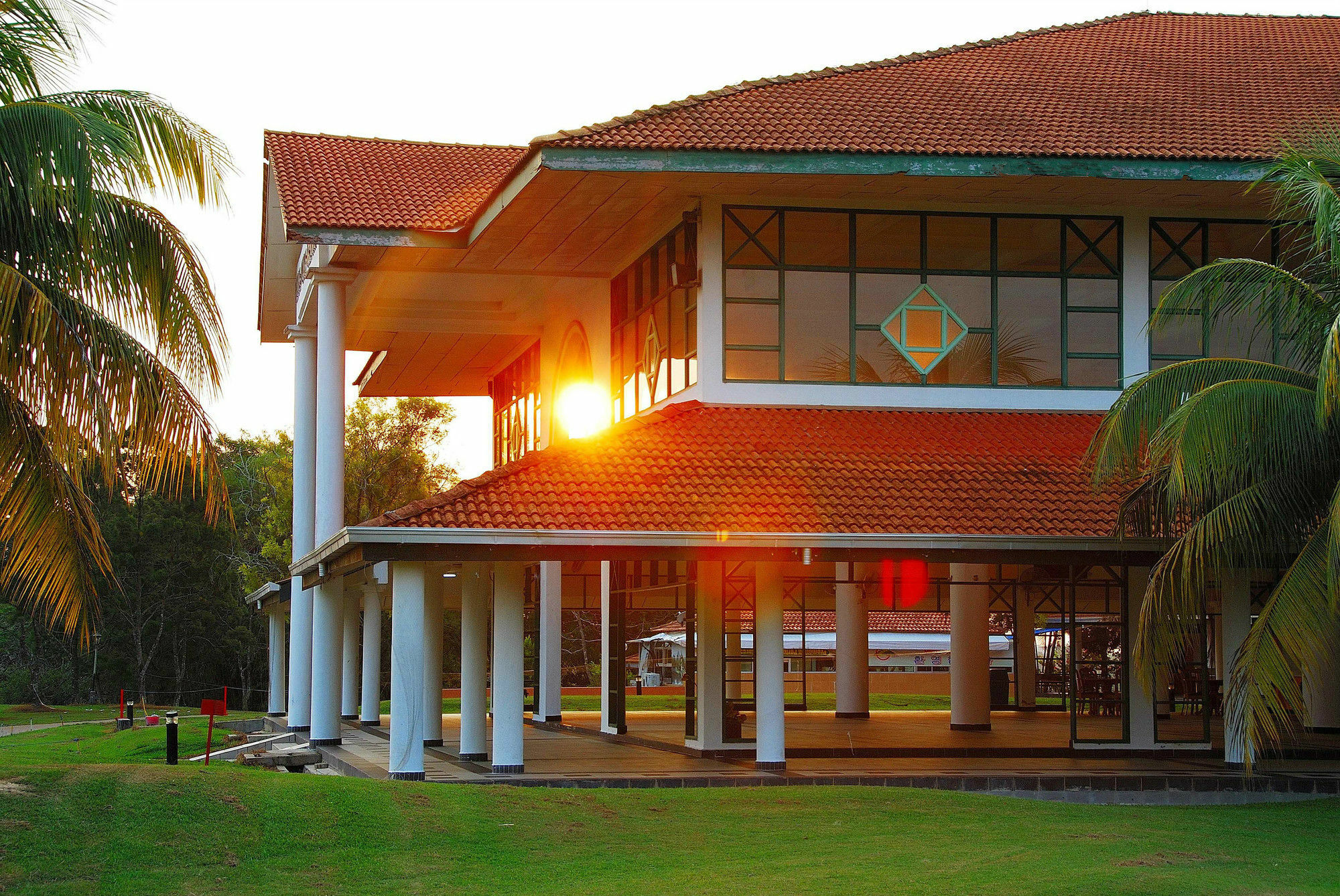 เกมัส กอล์ฟ รีสอร์ต Hotel Gemas ภายนอก รูปภาพ